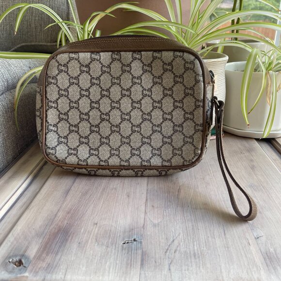 Gucci Plus GG Coated Canvas Wristlet - Picture 2 of 16